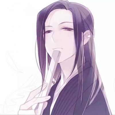 男子因噪音过敏住5年隔音舱